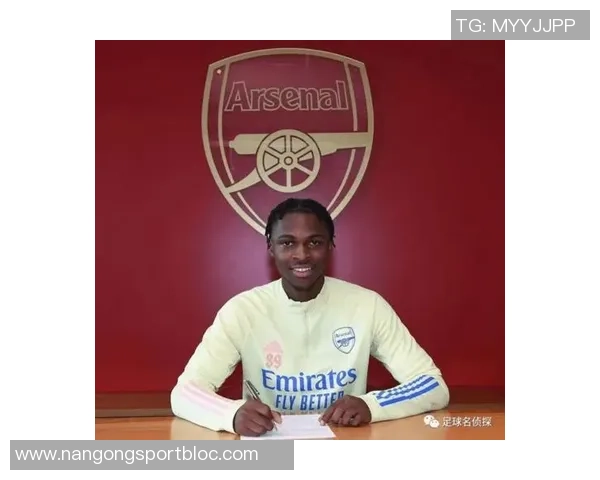 曼联新星哈迪签奖学金合同17岁后将转为职业合同